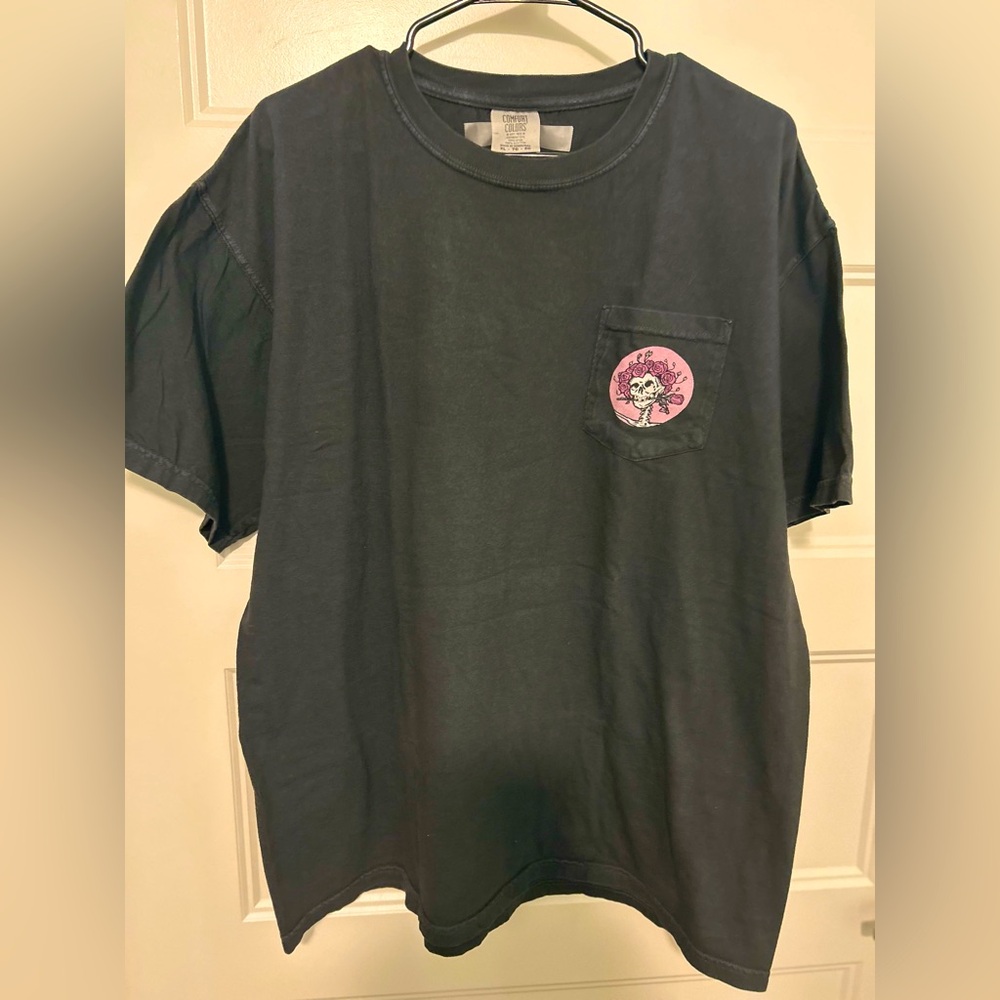 Famous Grateful Dead pocket T-shirt